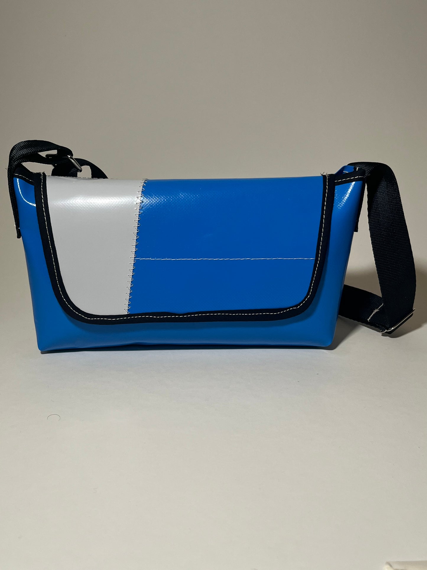 Messenger Bag 19_dl