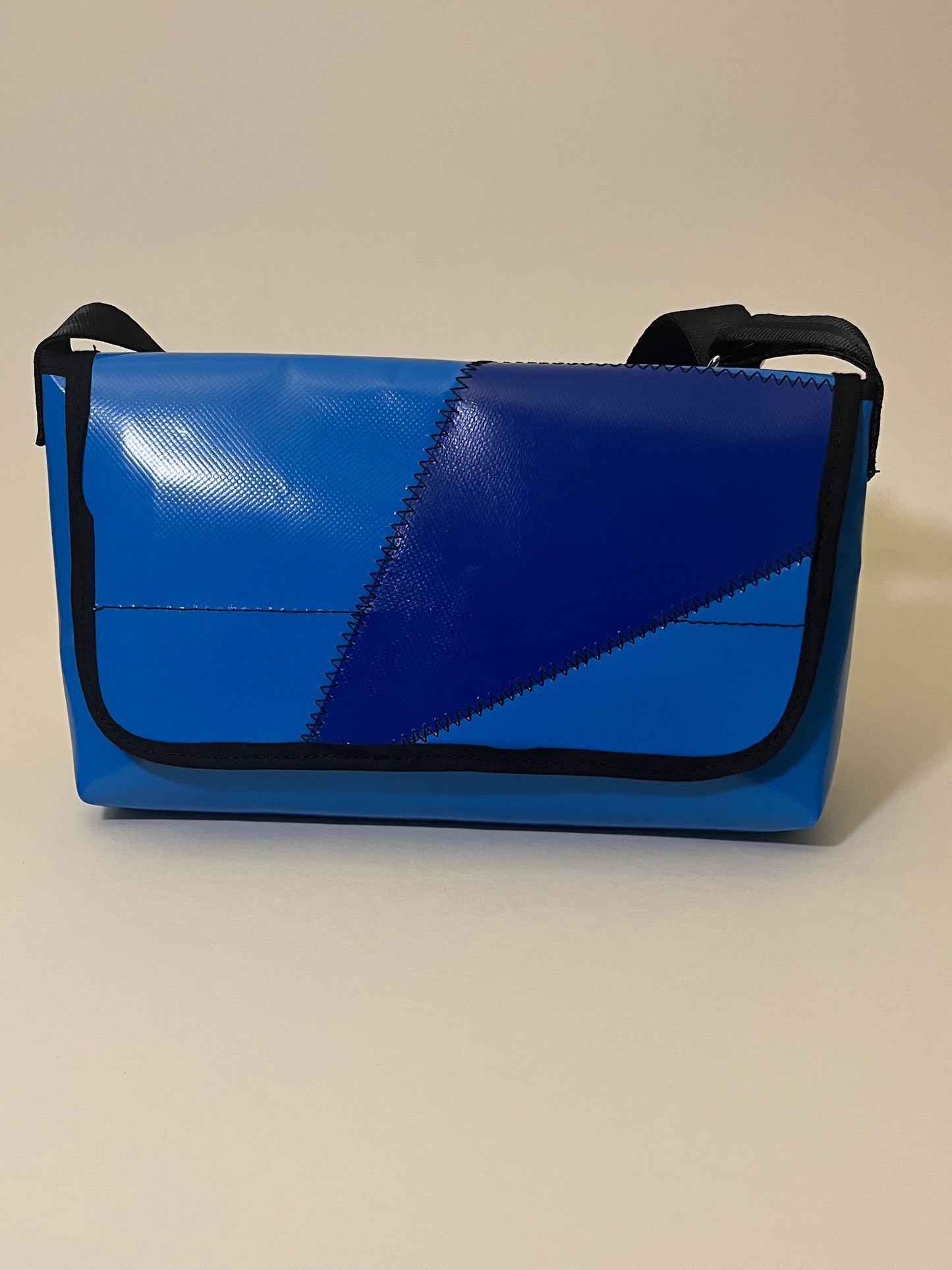 Messenger Bag 19_dl