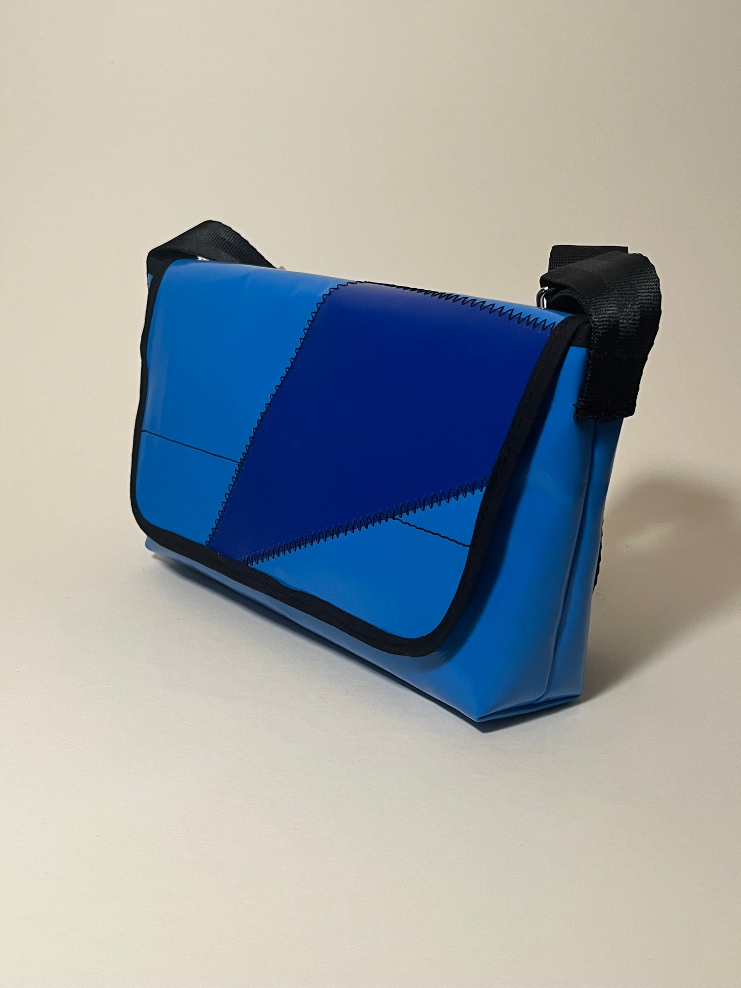Messenger Bag 19_dl
