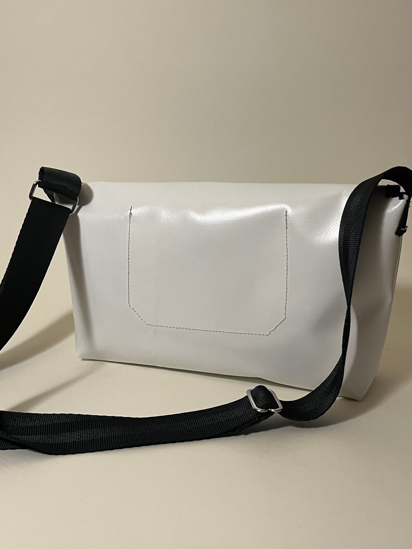Messenger Bag 19_dl