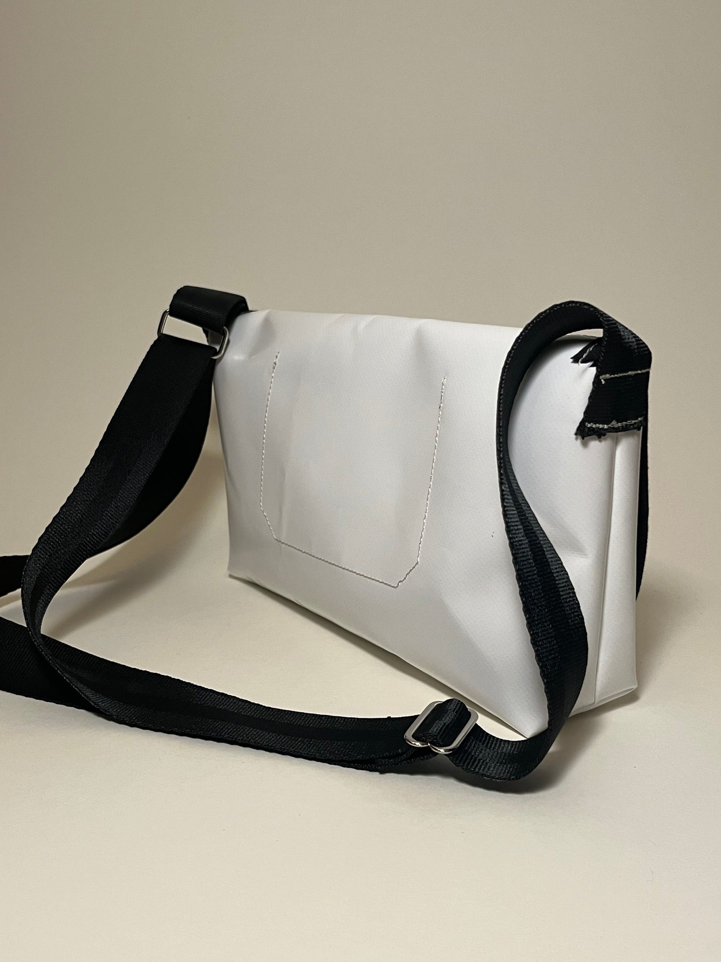 Messenger Bag 19_dl