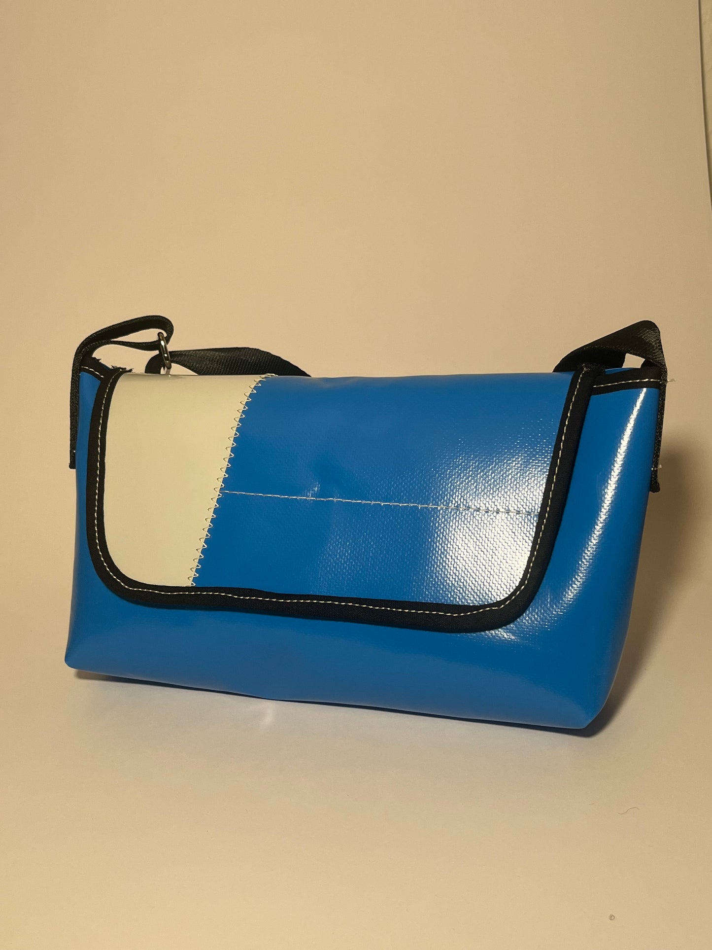 Messenger Bag 19_dl