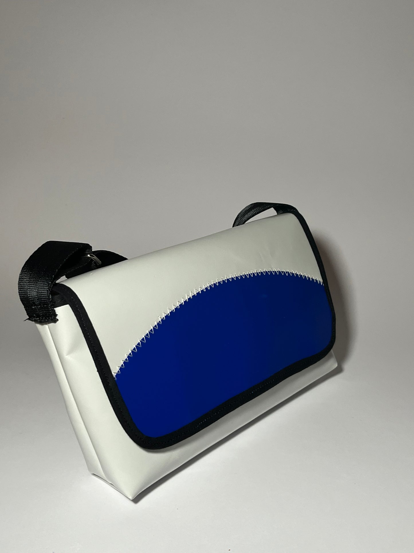 Messenger Bag 19_dl