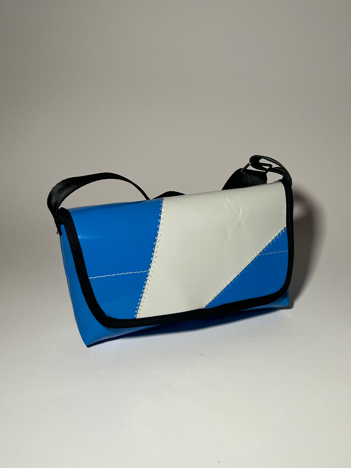 Messenger Bag 12_dl