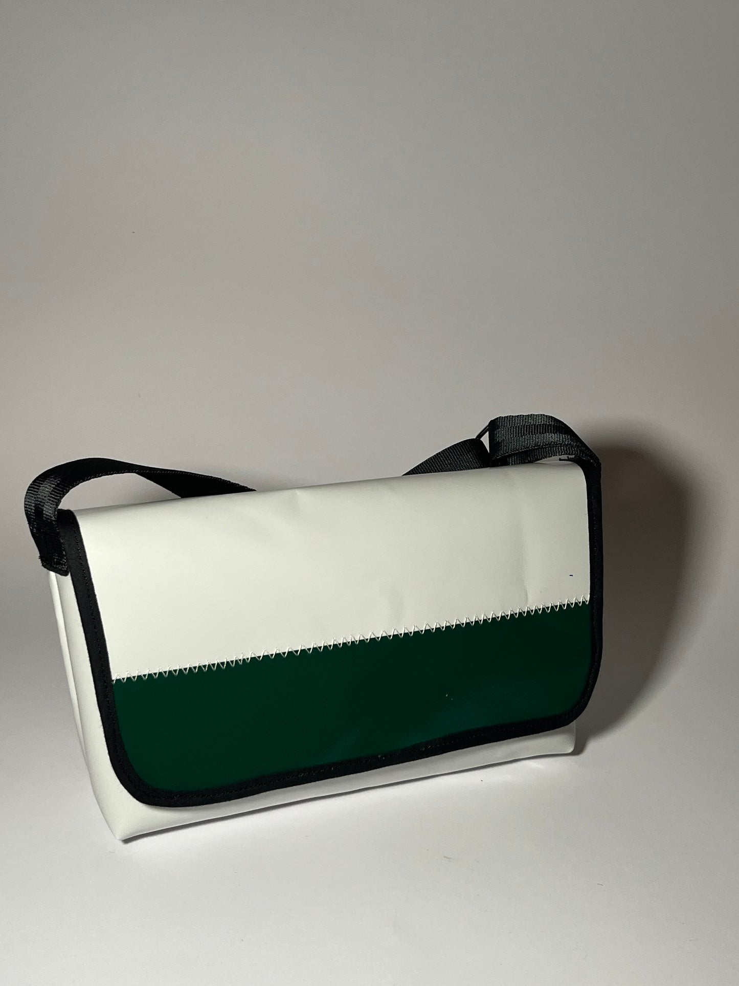 Messenger Bag 19_dl