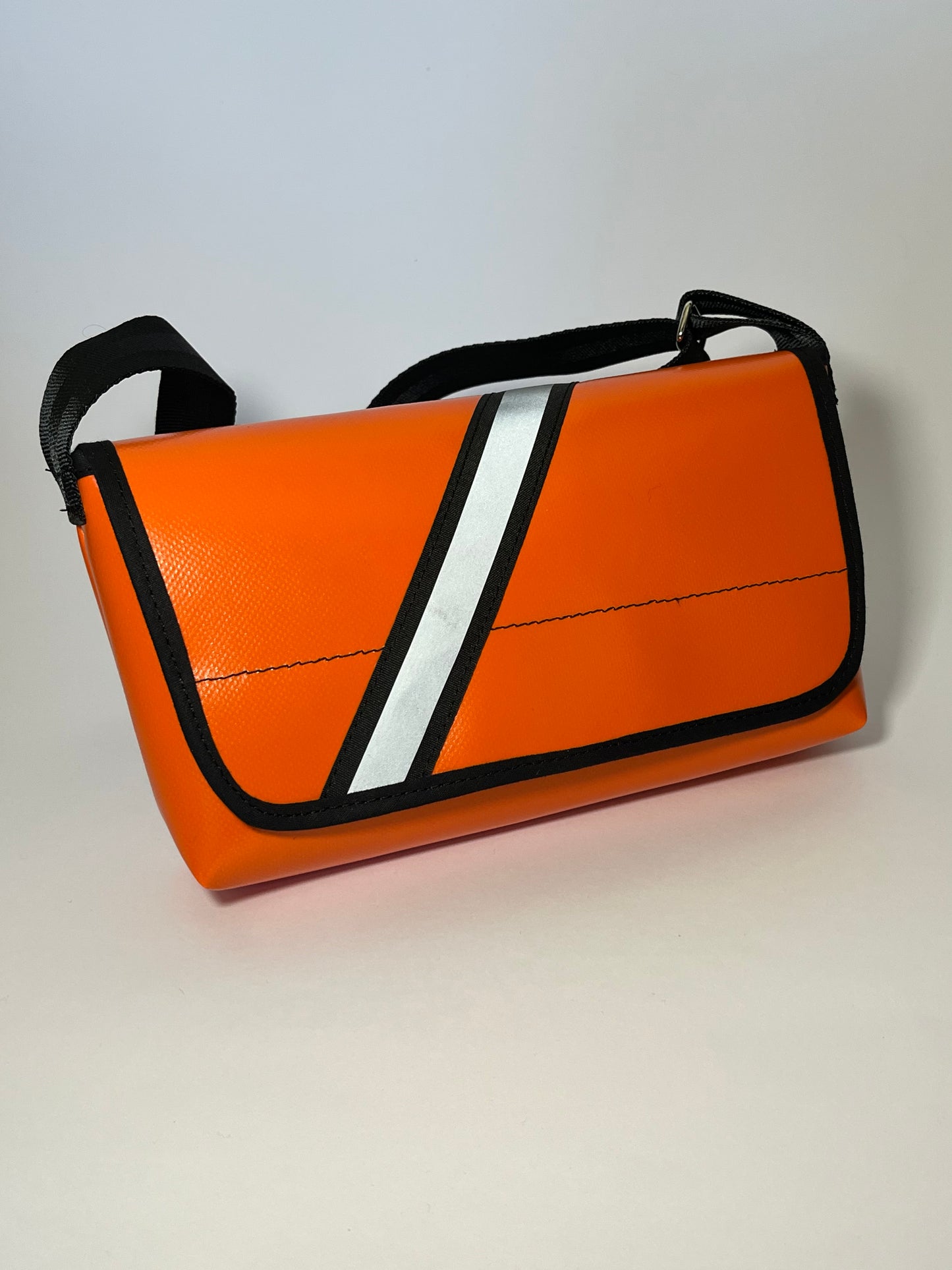Messenger Bag 19_dl reflektor
