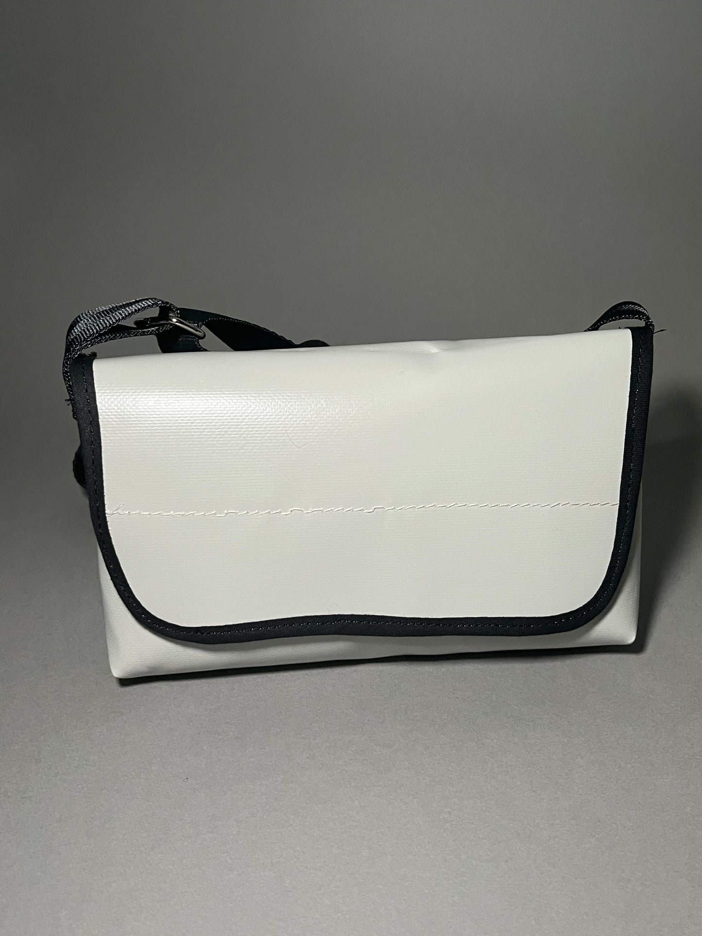 Messenger Bag 12_dl