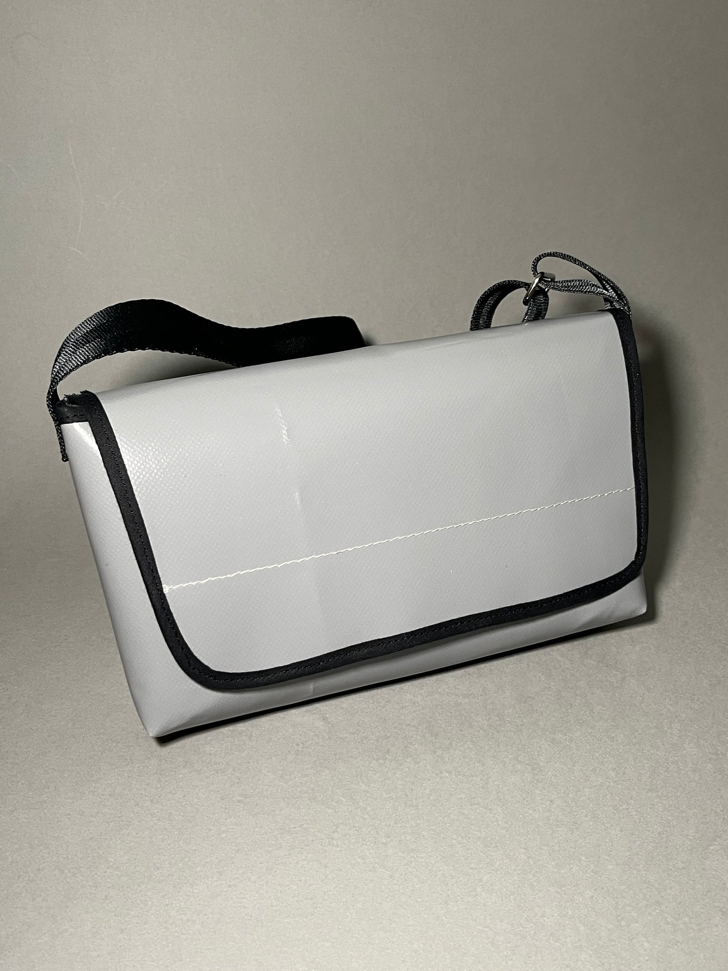 Messenger Bag 12_dl