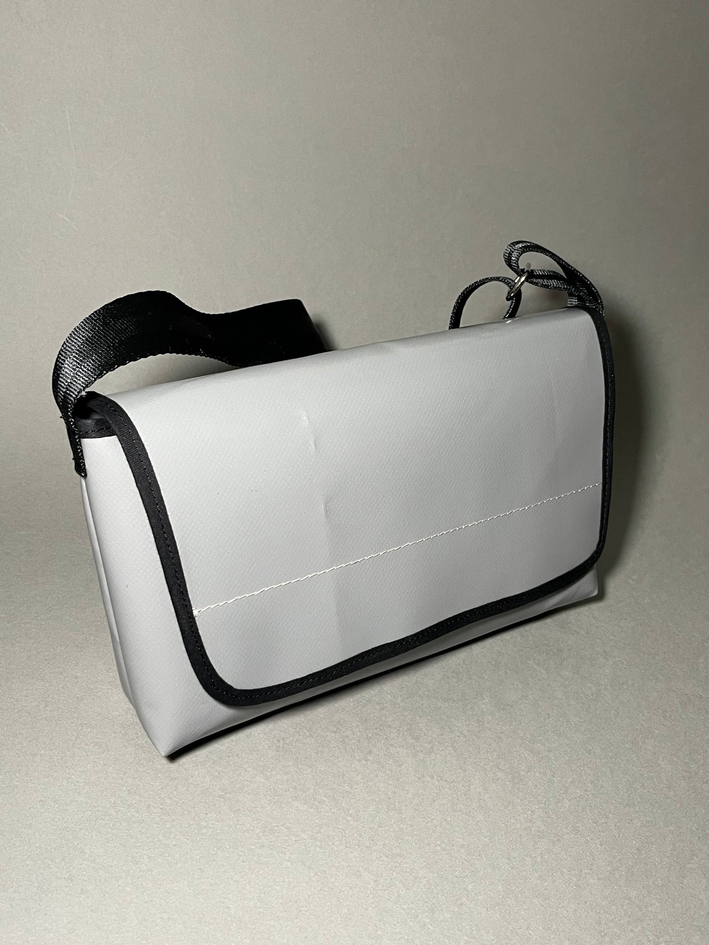 Messenger Bag 12_dl